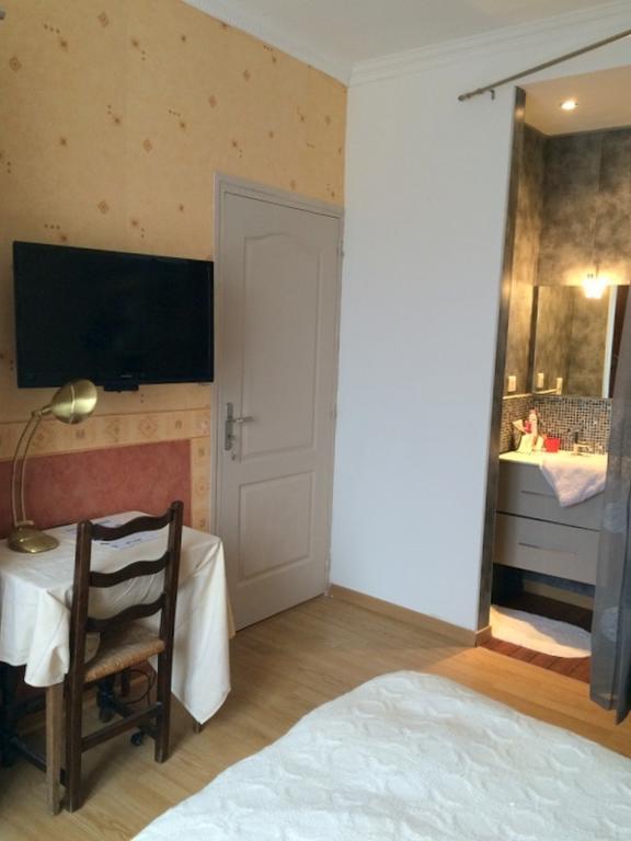 Chez Pierrette Bed & Breakfast Pont-Croix Bagian luar foto